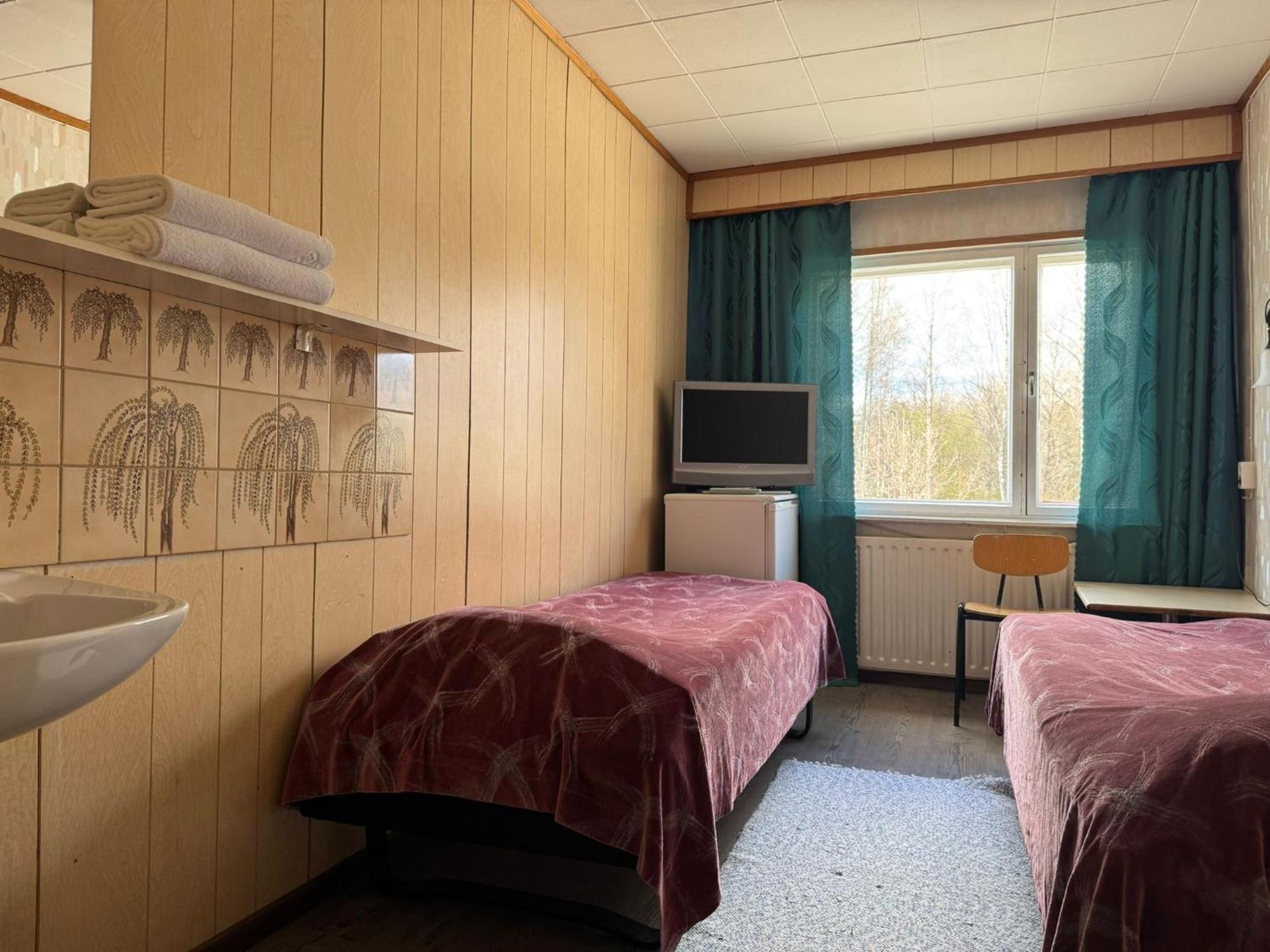 Jaemsaen Gasthaus Extérieur photo