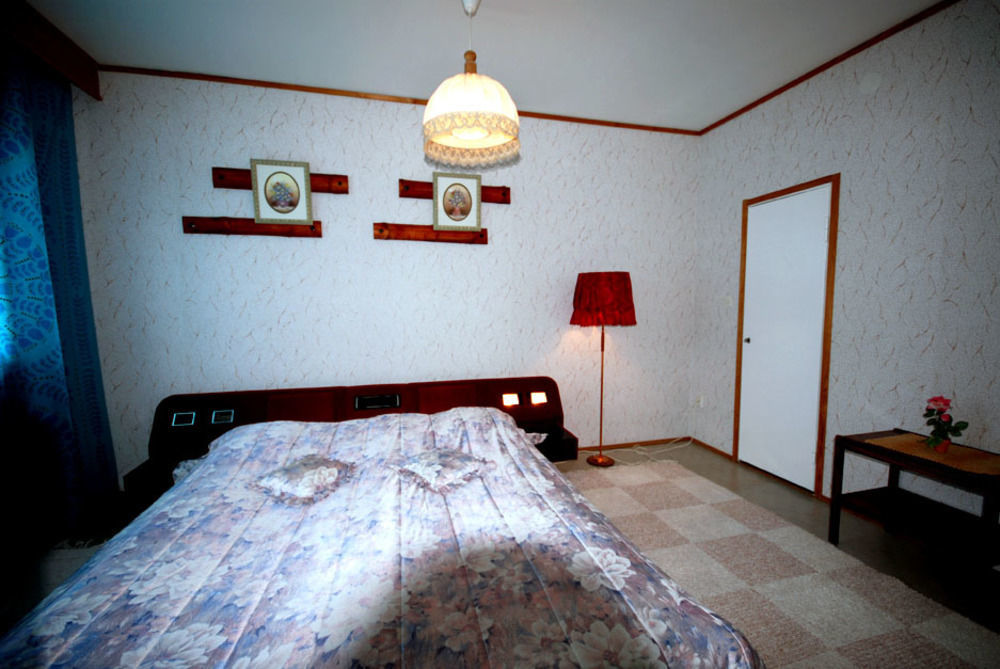 Jaemsaen Gasthaus Extérieur photo